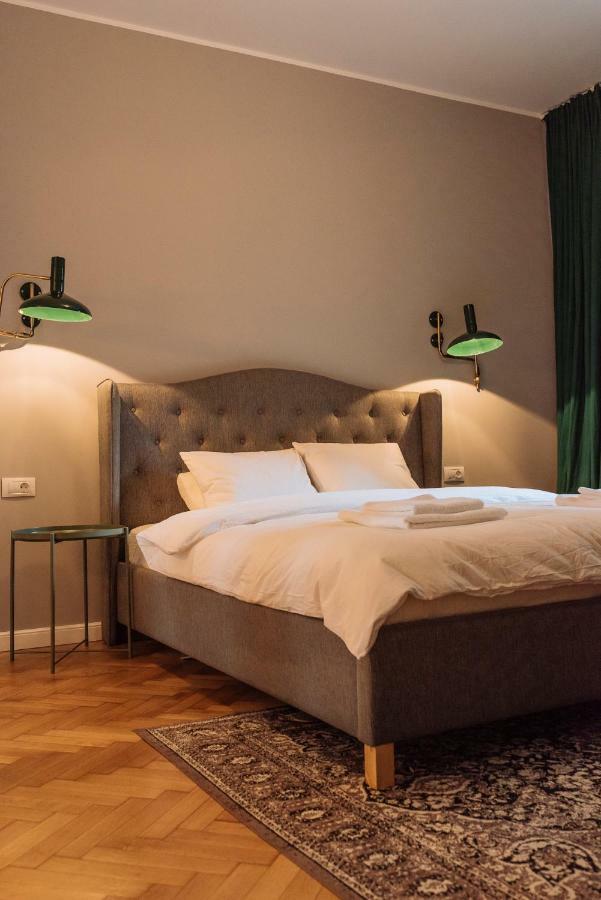 Apartment Brezoianu Spacious Flat Bucharest