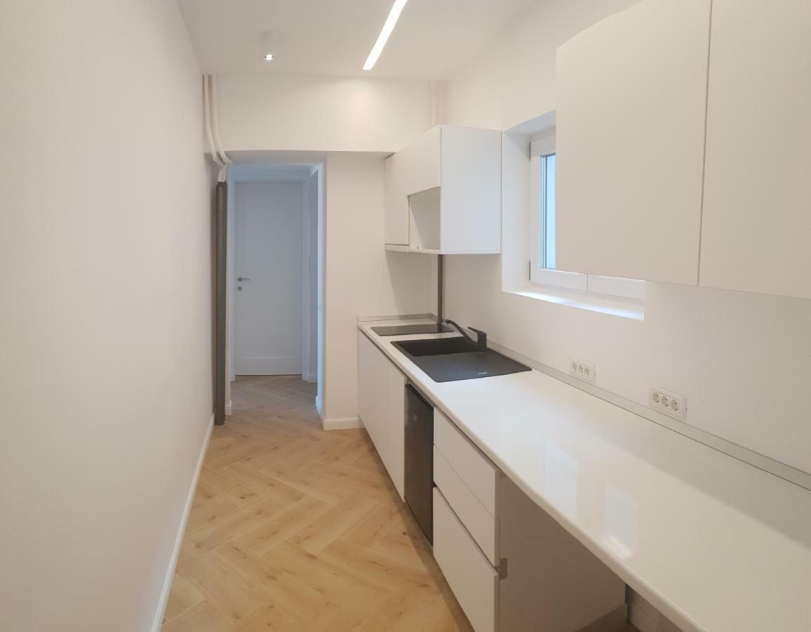 Apartamento Ale's In The Center Bucareste
