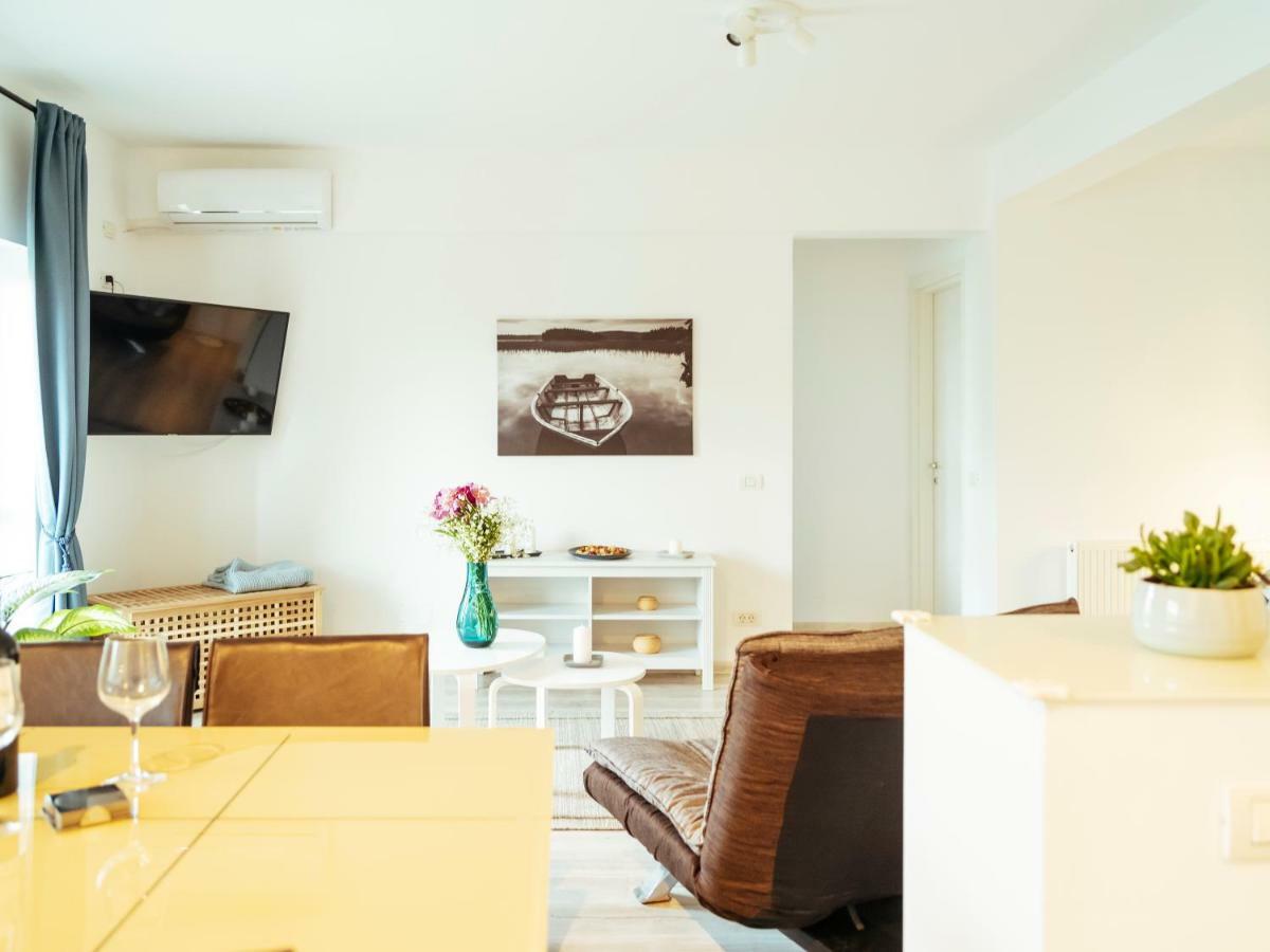 Bright And Spacious Apartment- Piata Amzei *