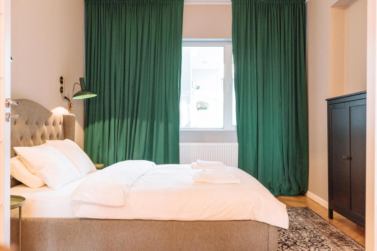 Apartment Brezoianu Spacious Flat Bucharest