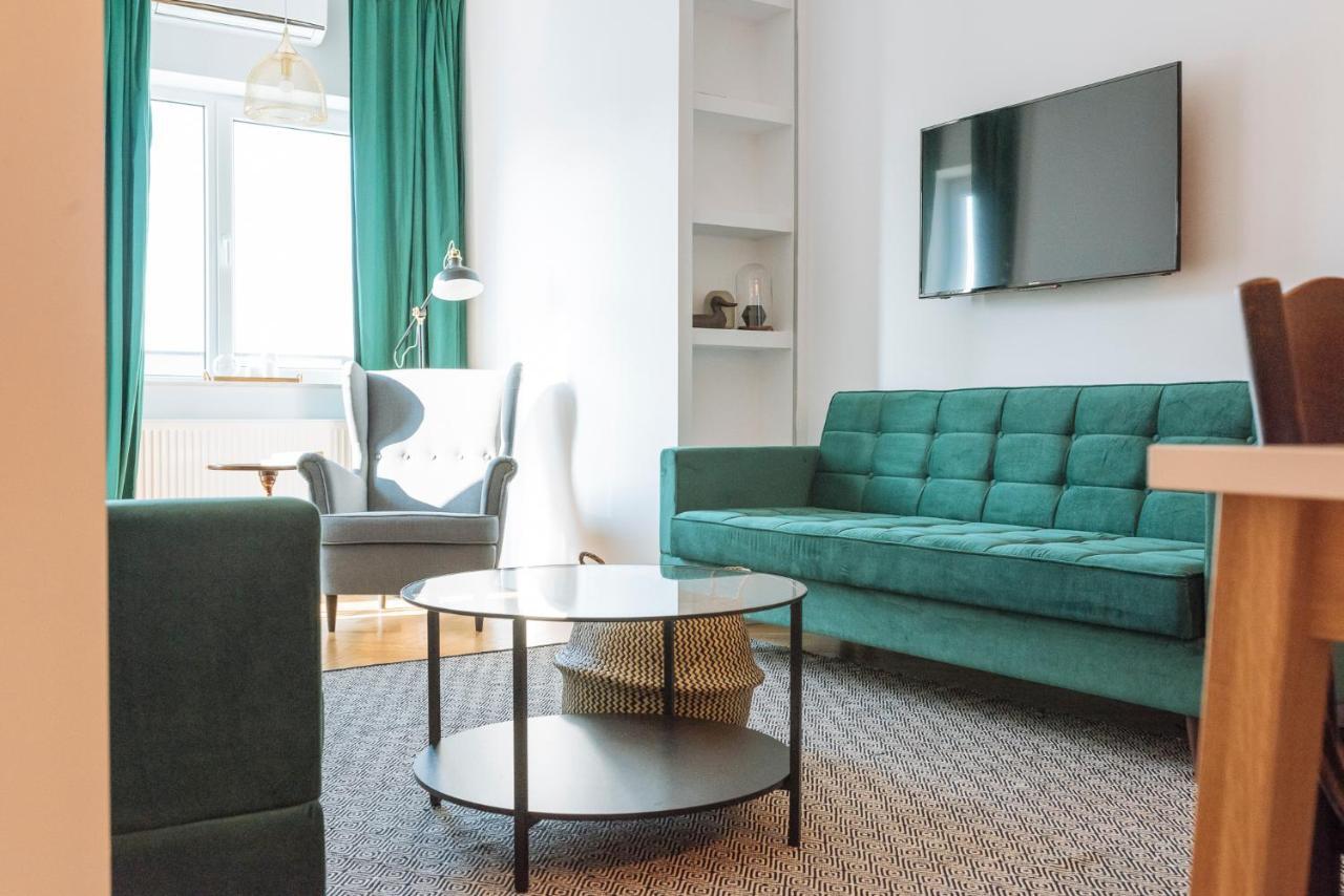 Apartment Brezoianu Spacious Flat Bucharest