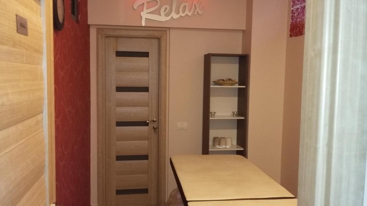 West Plaza Bucureşti