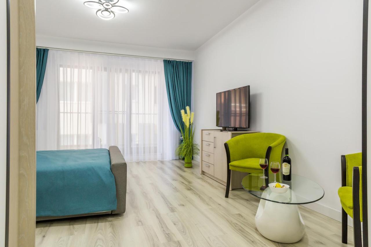 Dristor Day Studio Bucureşti