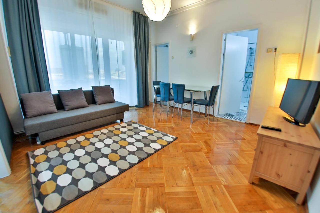 Color Nicolae Tonitza St Apartment