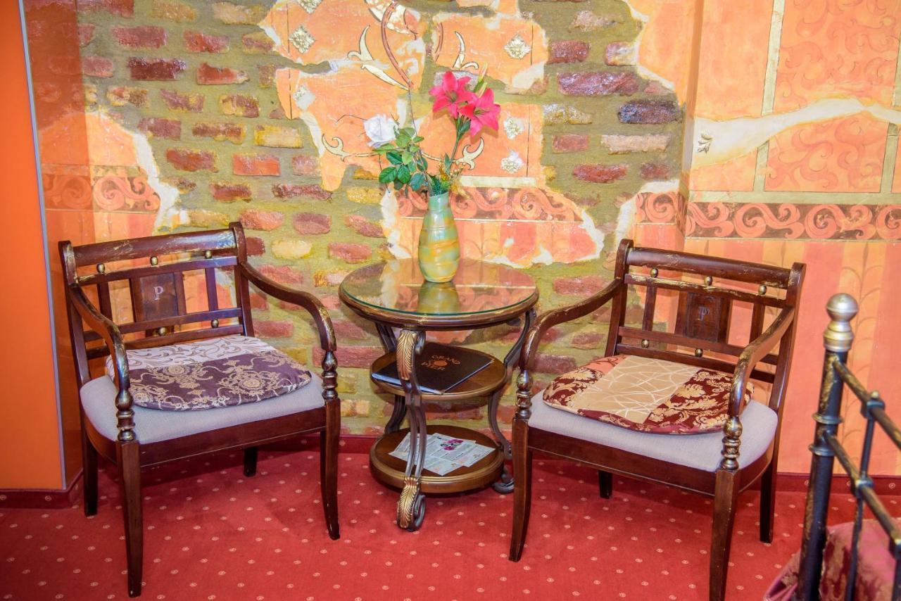 Pousada Grand Pier Boutique 4 Stars Villa, Art Museum Deluxe Rooms,best Break From 59 Eur Per Night With Free Italian Breakfast For Minim 4 Nights Bucareste