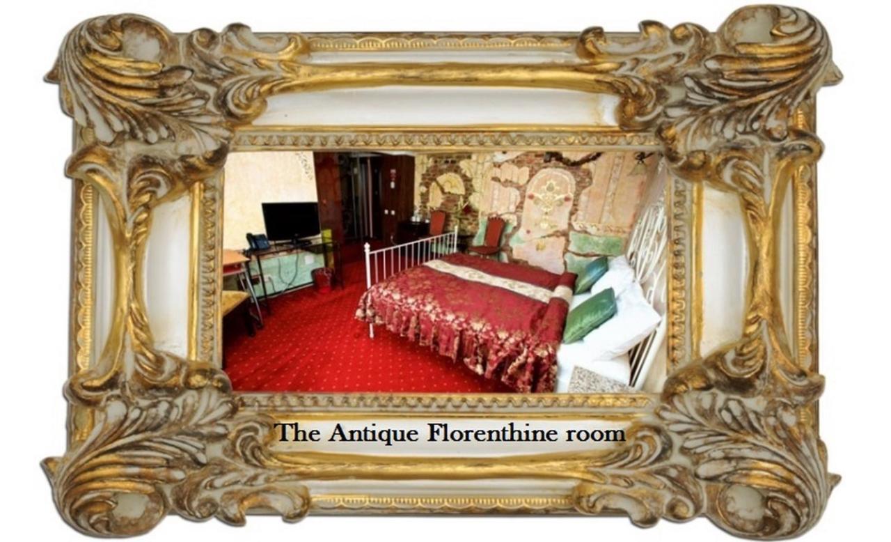 Grand Pier Boutique Villa 4 Star Accomodation Luxury Rooms With Boutique Hystorical Decor And Desing For All Rooms, With Italian Breakfast On The House For King Deluxe Bookings More Than 4 Nights Stays *