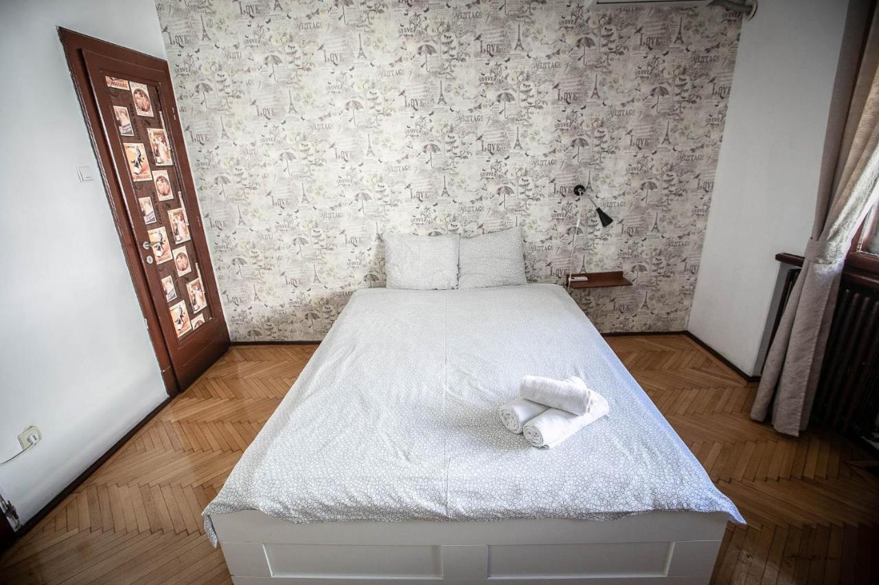 Cismigiu Garden Studio * Bucharest