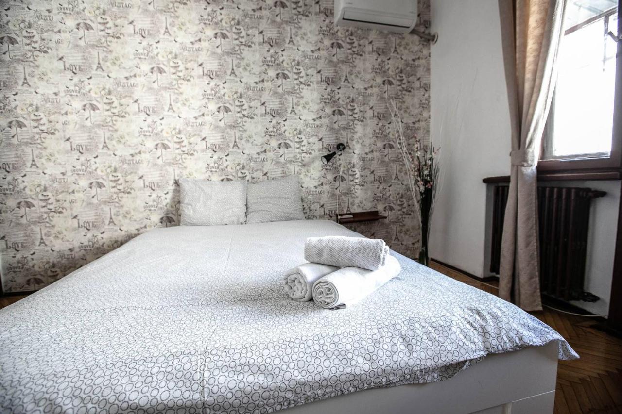 Apartment Cismigiu Garden Studio