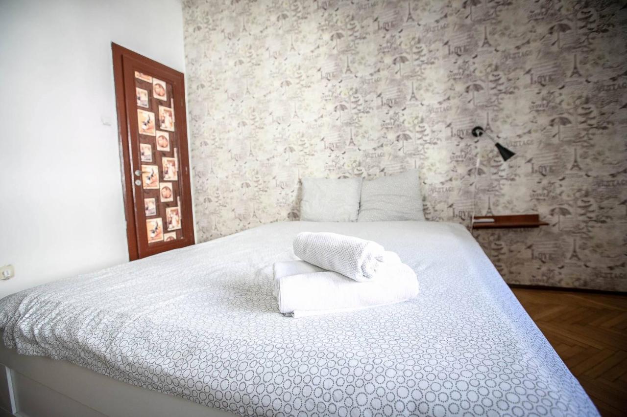 Apartment Cismigiu Garden Studio *