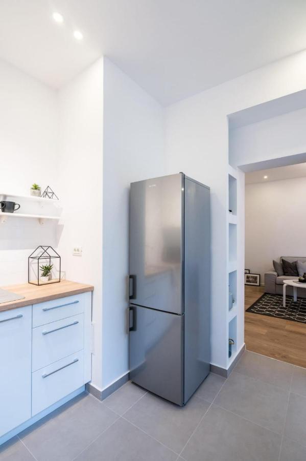 Modern Touches Apartment Bucharest