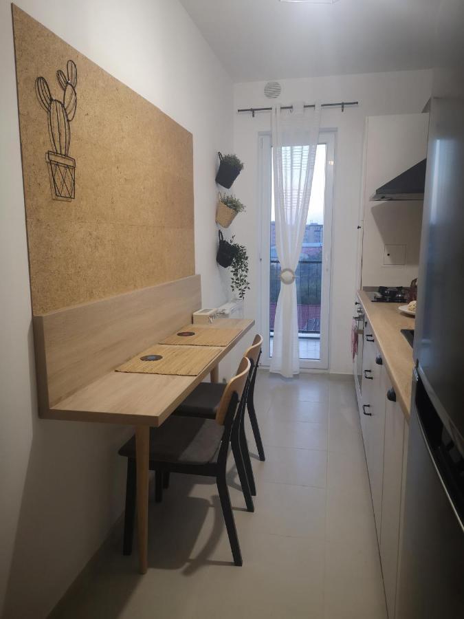 Quadra Trees Studio Apartment