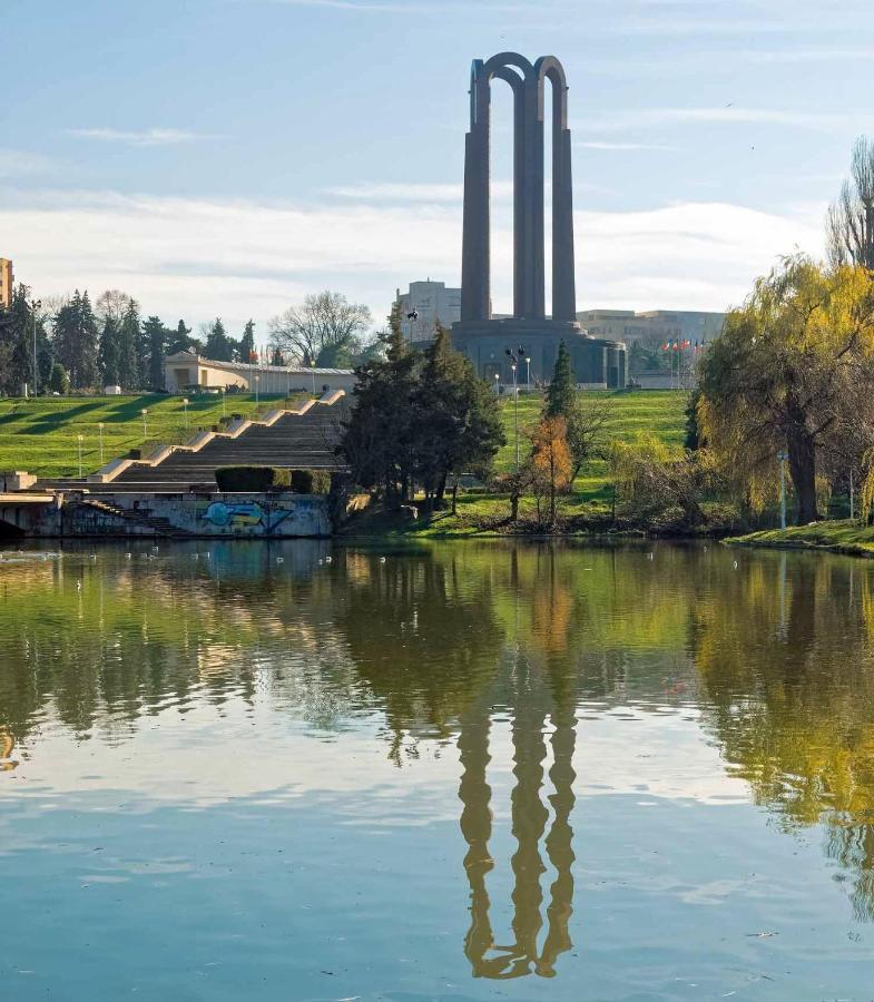 Toporasi Bucharest