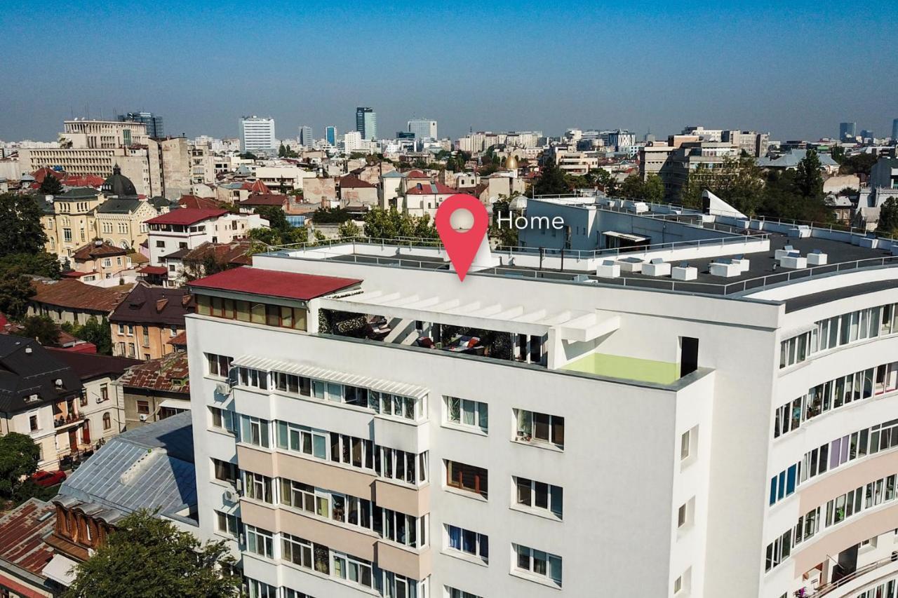 Qult - Up In The Sky Apartment *