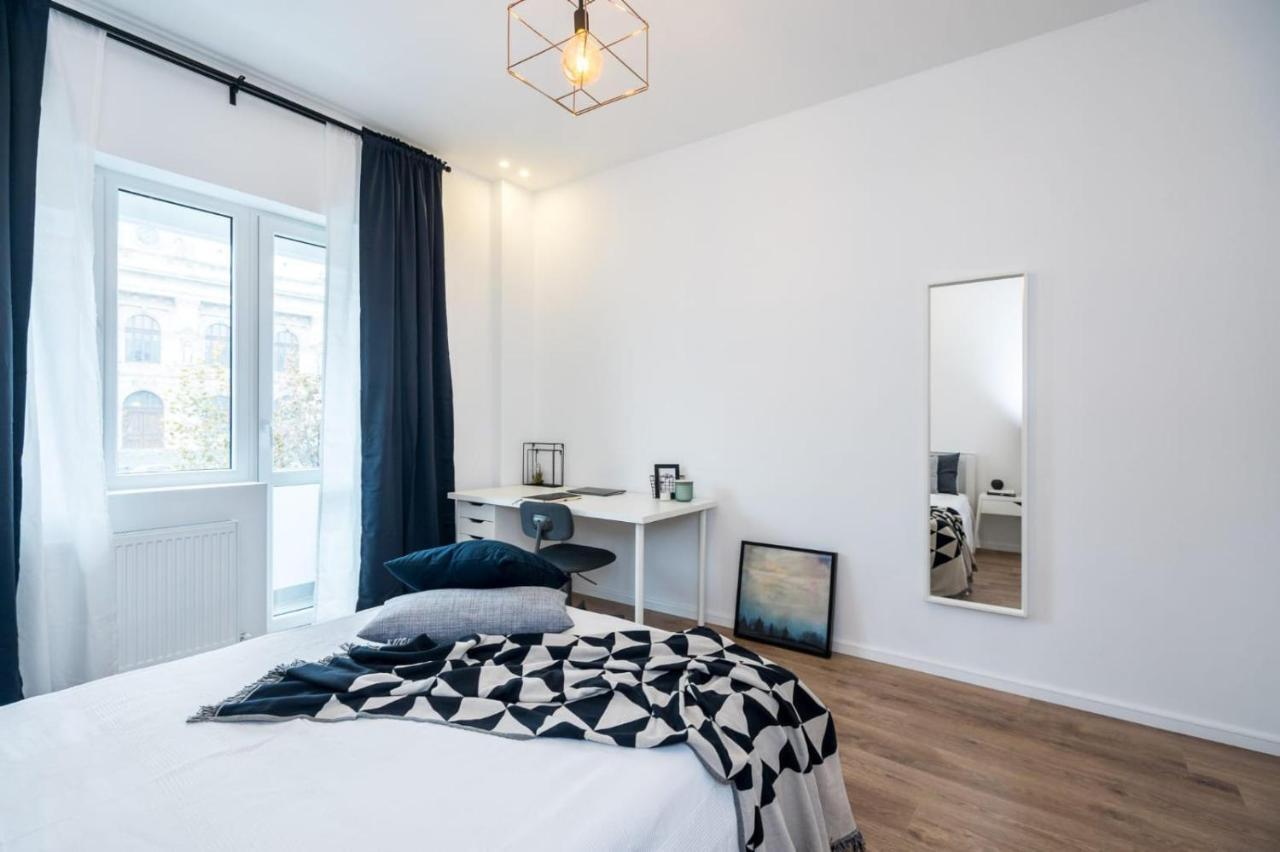 Apartment Modern Touches *