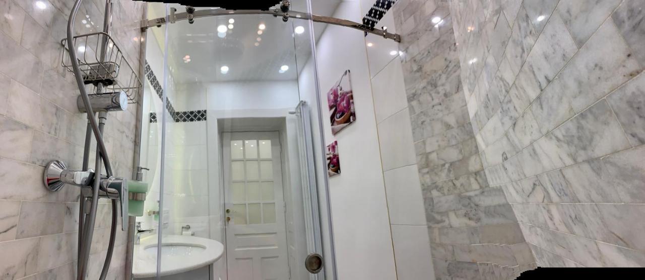 Victoria Luxury 11