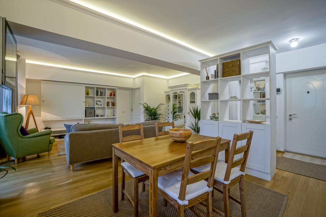 Apartment Visit Romana Square Apt. - Metro