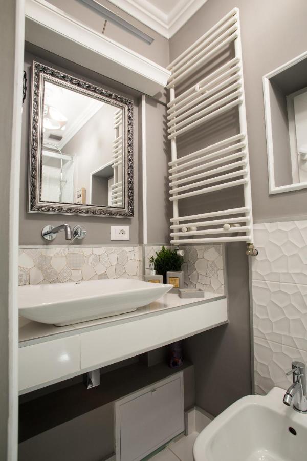 62 Steps To Petit Bonheur Apartamento Bucareste