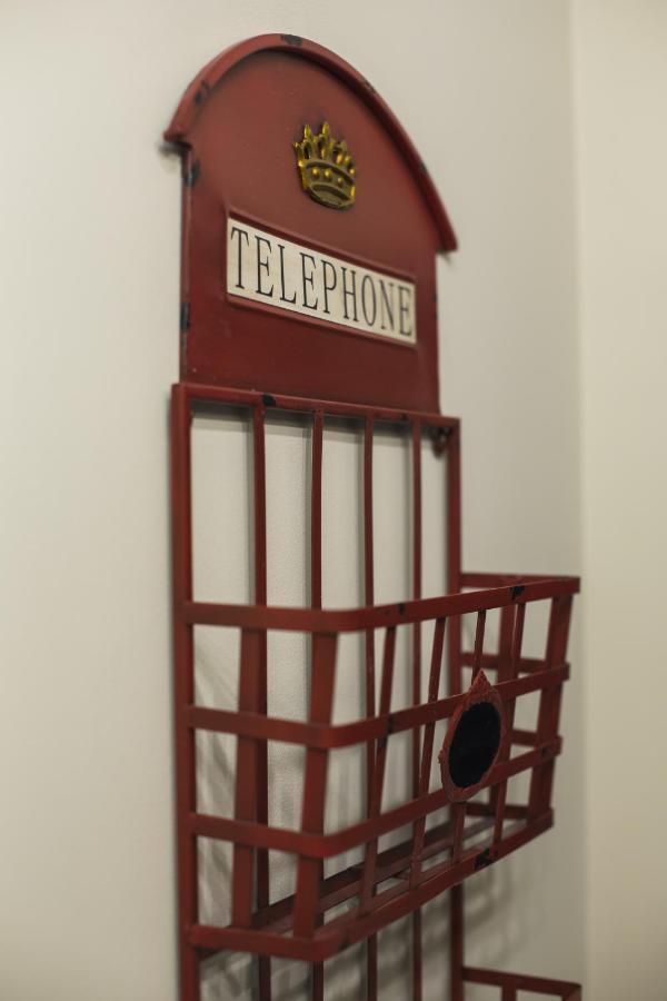 62 Steps To Petit Bonheur *