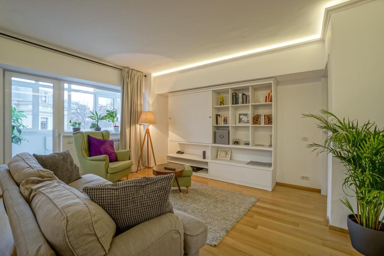 Visit Romana Square Apt. - Metro Bucharest