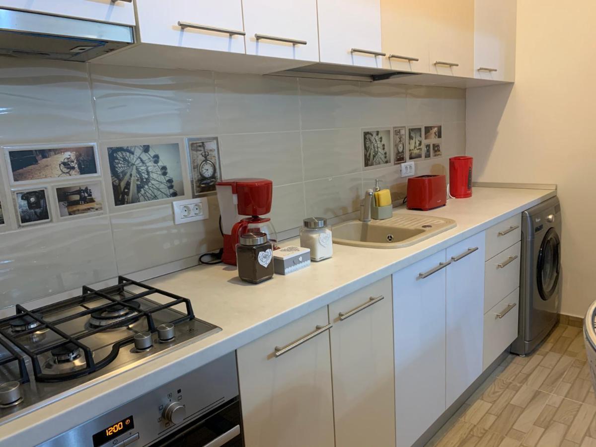 Sun Plaza Studio Apartment Bucharest
