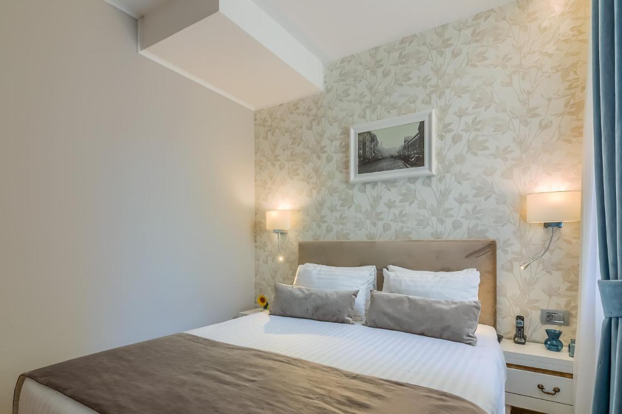 Hotel New Era Old Town Parking With Fee Nearby Bucureşti