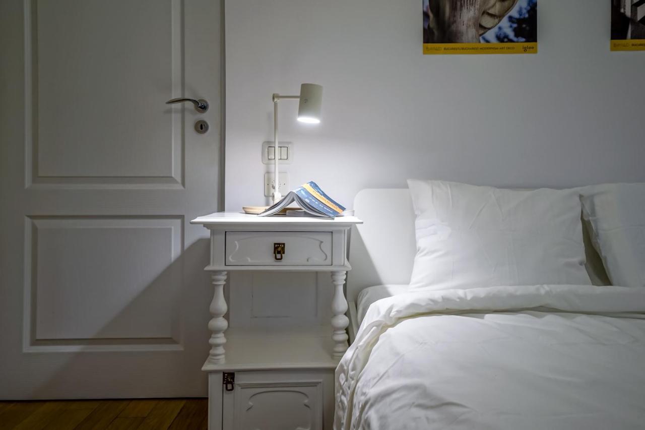 Visit Romana Square Apt. - Metro *