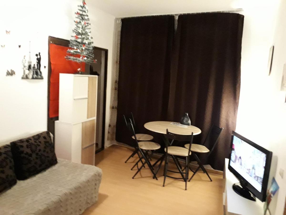 Cozy Central Studio