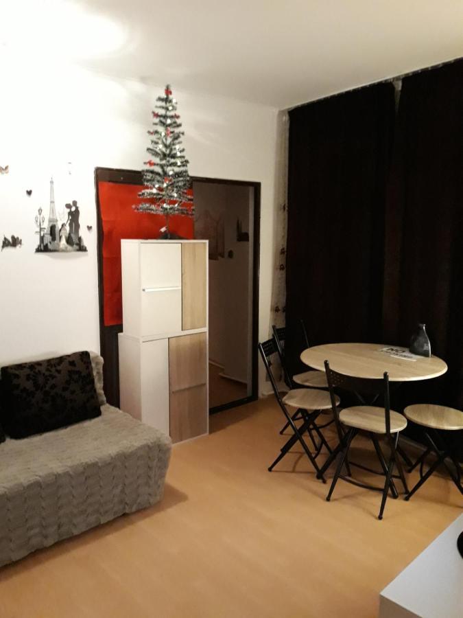 Cozy Central Studio Apartment *