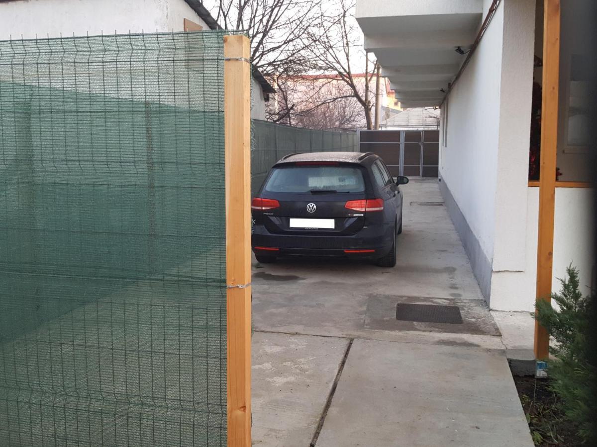 Nook House * Bucharest