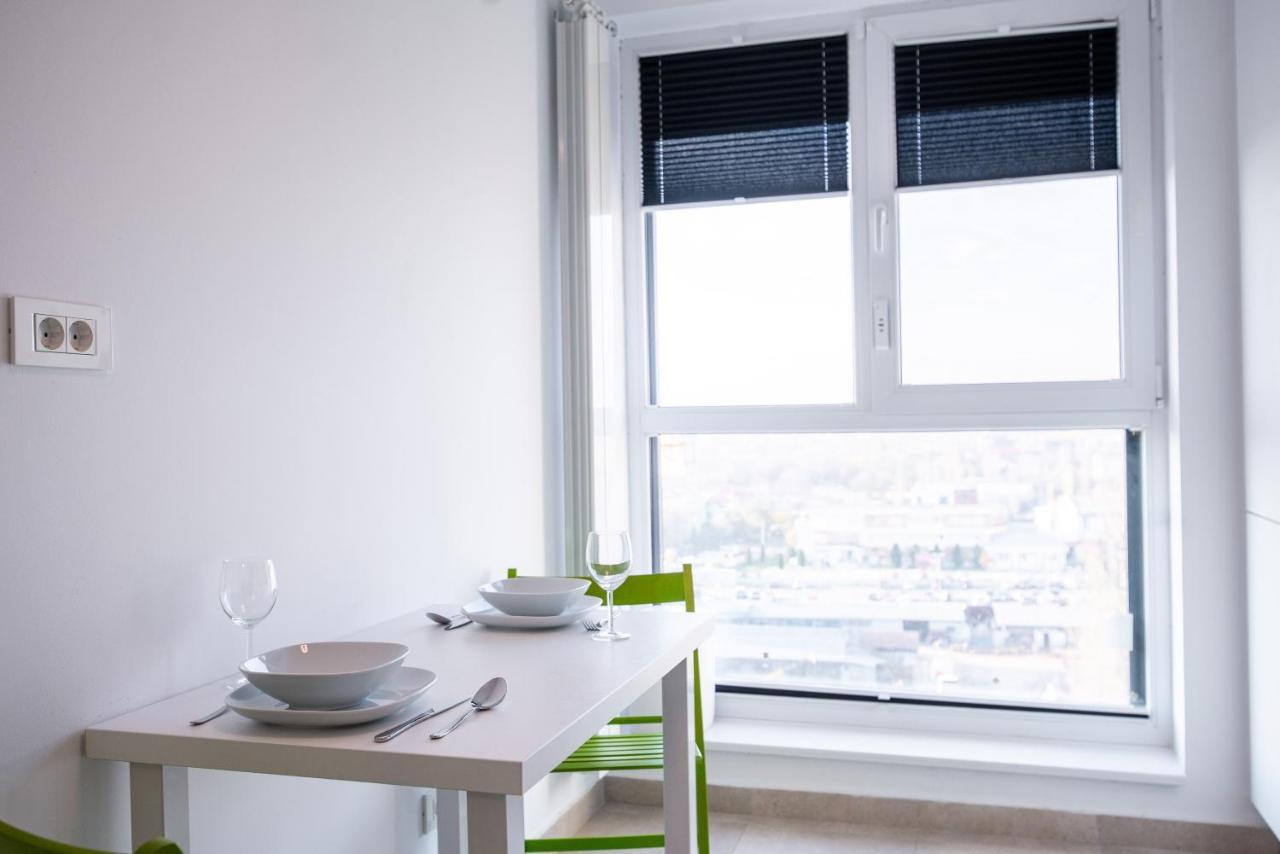 Apartment Luxury Westpark 2 With View Bucharest