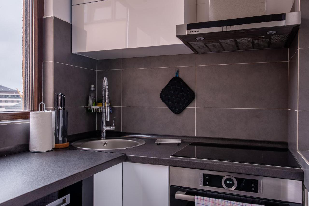 Apartment Luxury Two Militari M3 Bucharest