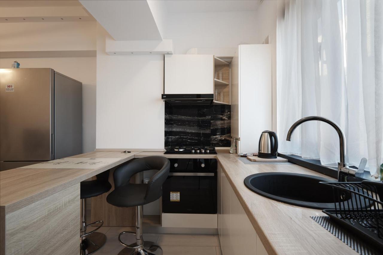Apartment Modern Politehnica Regie Grozavesti Free Parking Free Netflix Bucharest