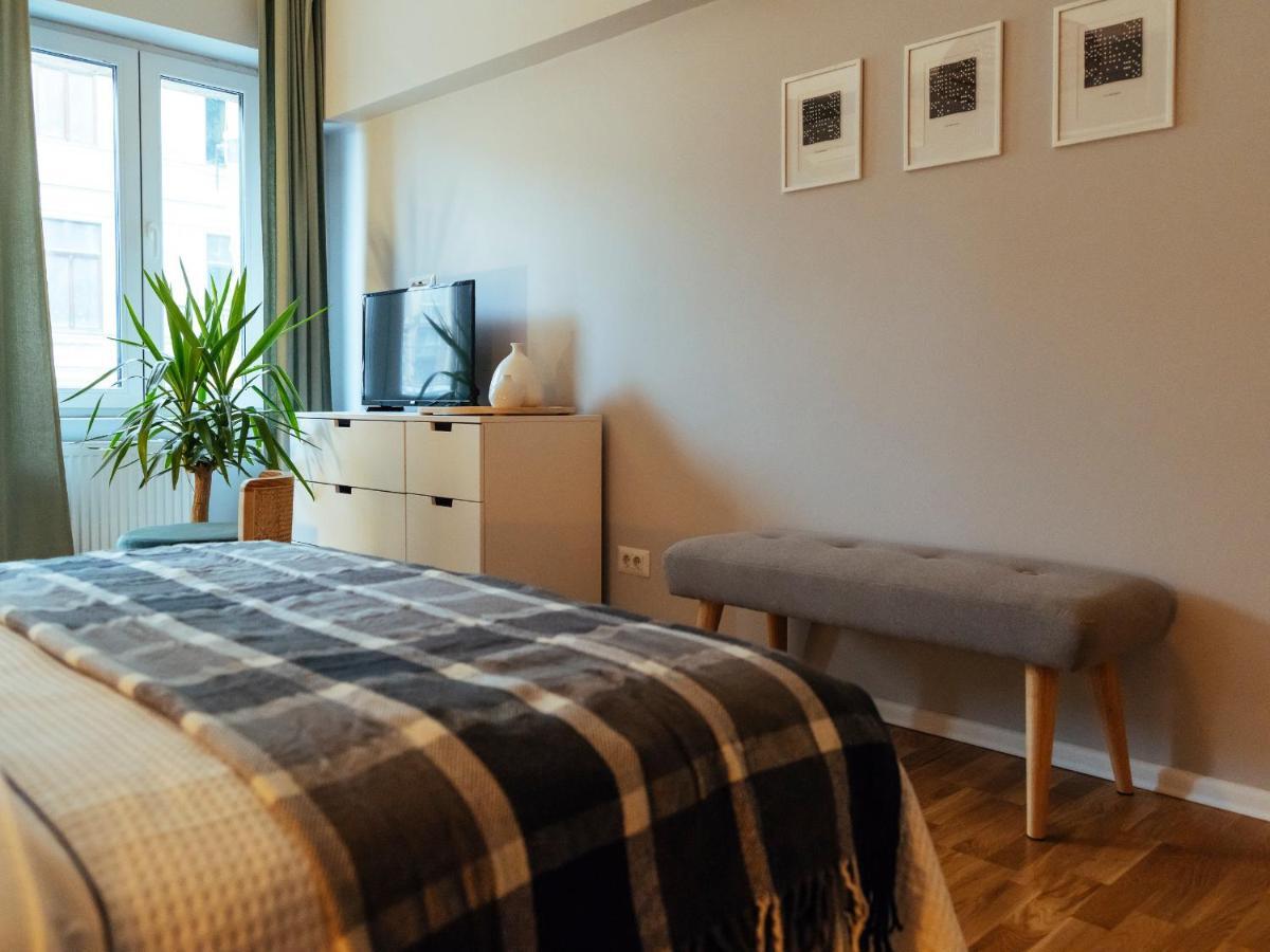 Amazing Location - Center Apartment