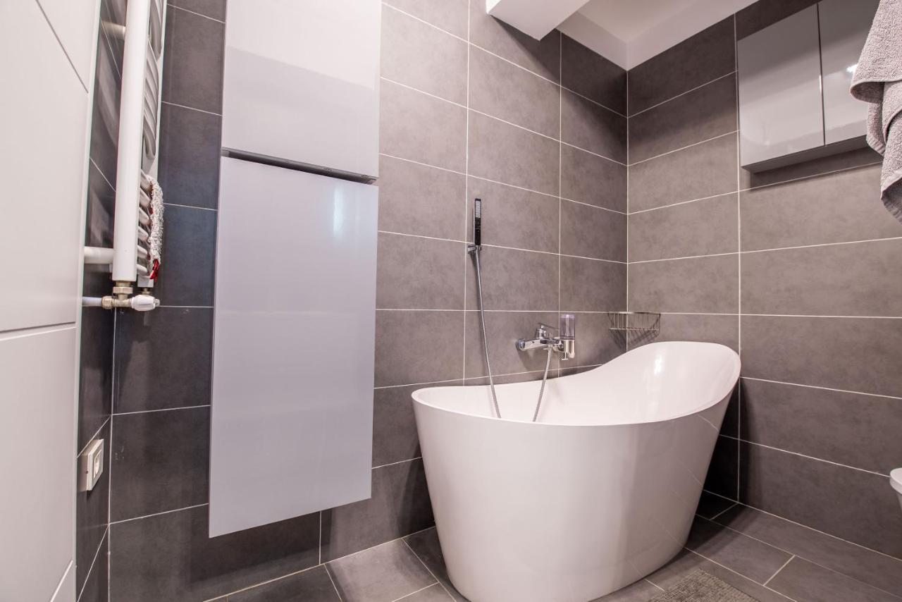Luxury Two Militari M3 Apartment Bucharest
