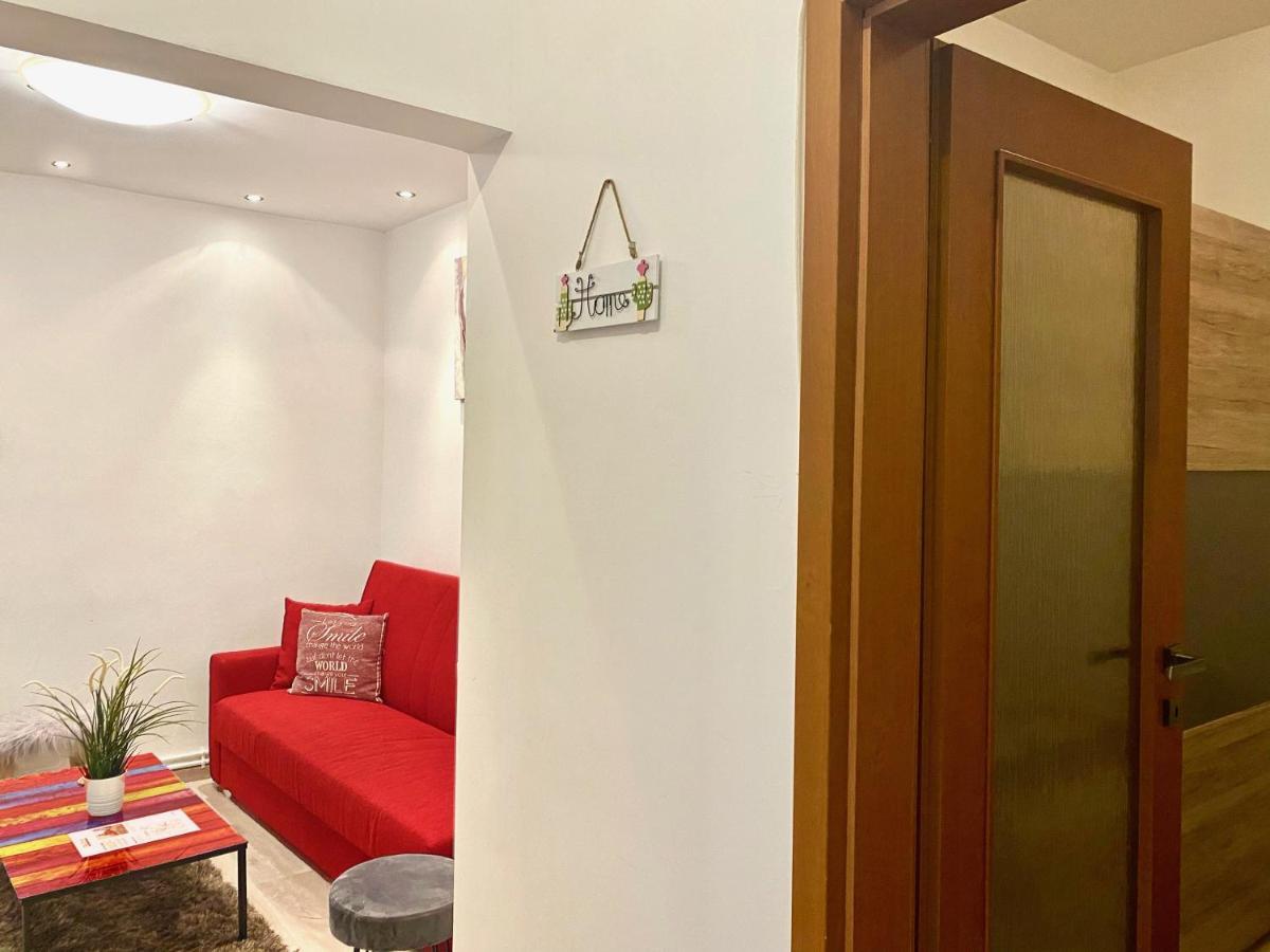 Modern Old Town Central Apartment *