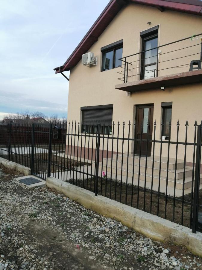 Casa Mirela * Bucharest