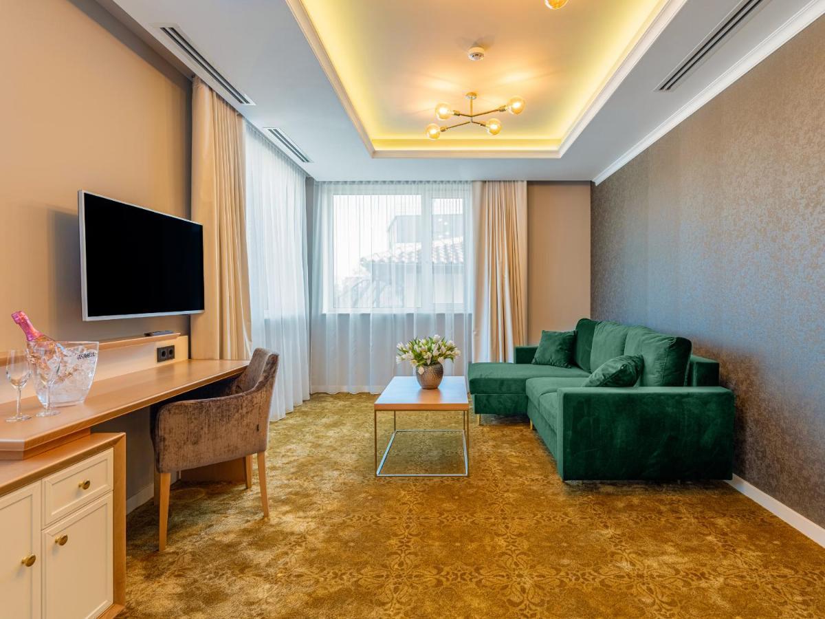 Pergola Boutique Hotel 4*