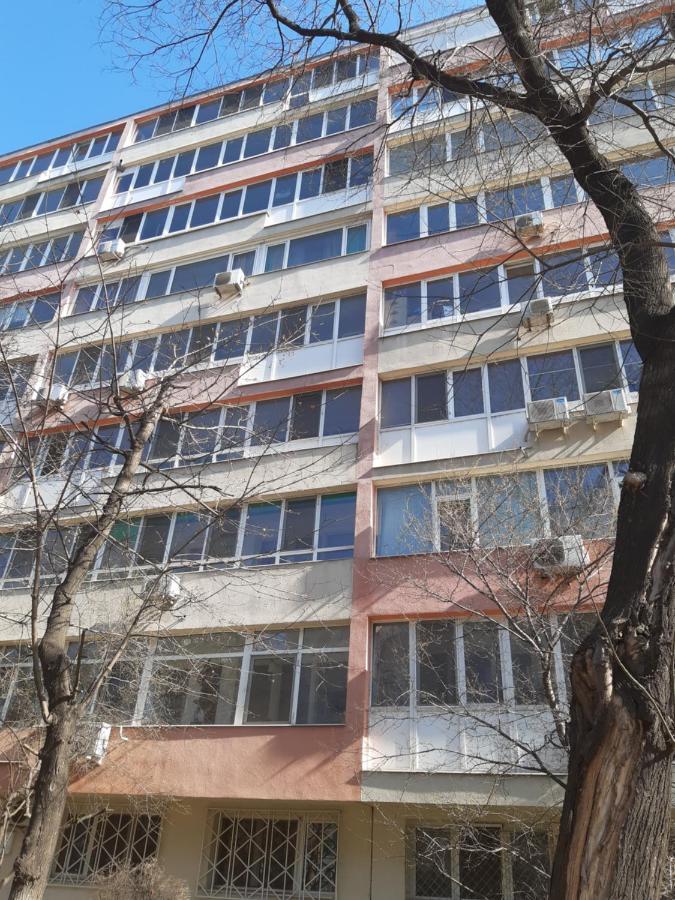 A Chic Apart Iancului Apartment *