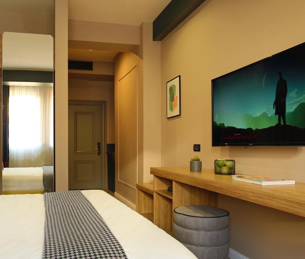 Jn Boutique 4*
