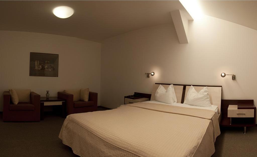 Baneasa Parc 3*