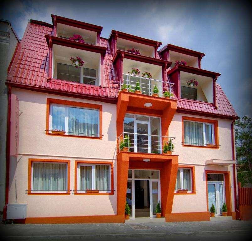 Hotel Tranzzit 3*