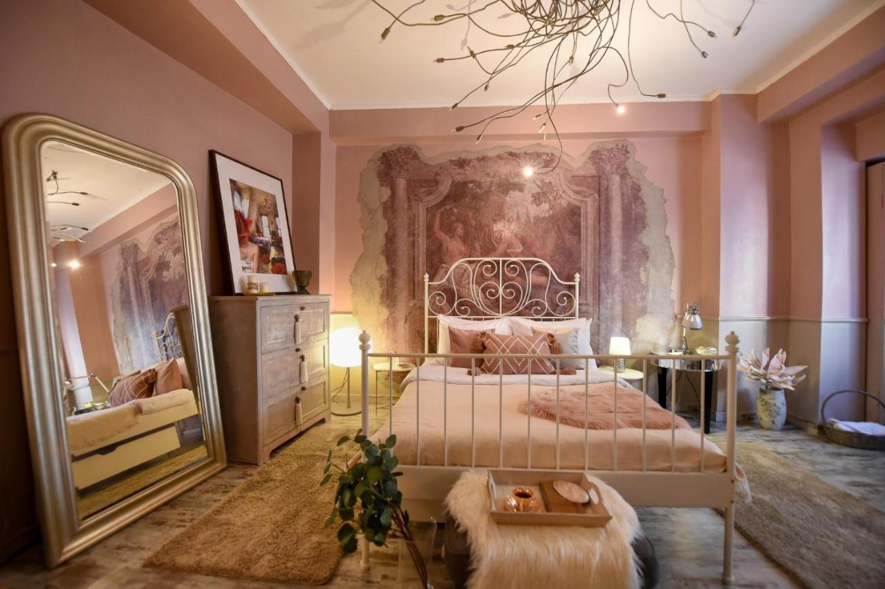 Purrfect & Dreamy - The Special Studio Bucureşti