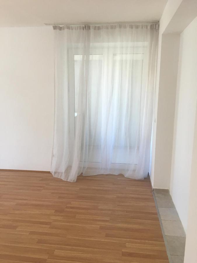 Apartament Rose Garden Apartment *
