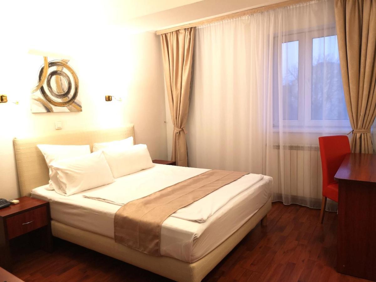 Atrium City Center Hotel 4*