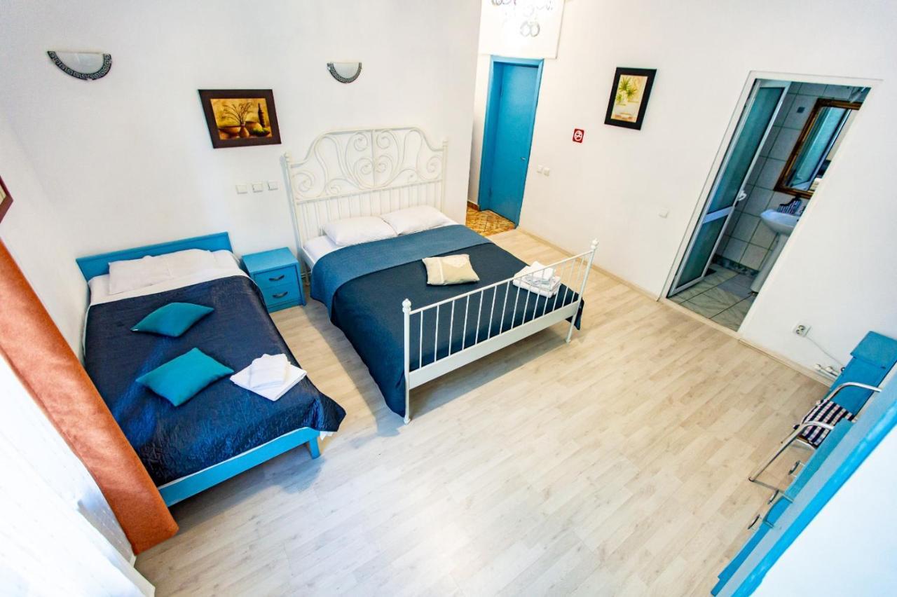 House Guest house *