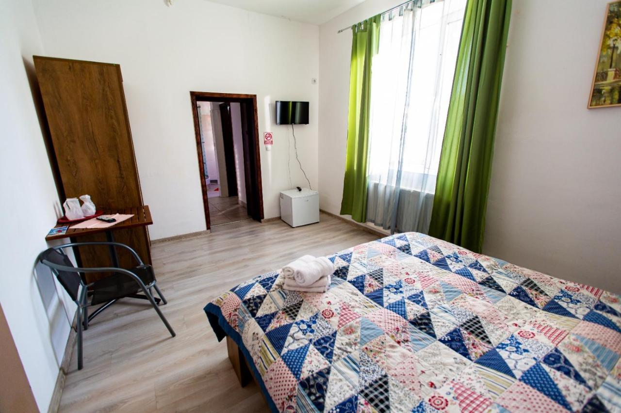 House Guest house *