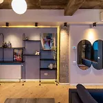 Marvellous Design 2Br Old Town