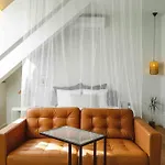 Vivando - Beautiful Studio B + Parking