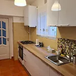 Rene\'S Leisure Apartment