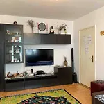 Central Apartment Muncii Area Netflix